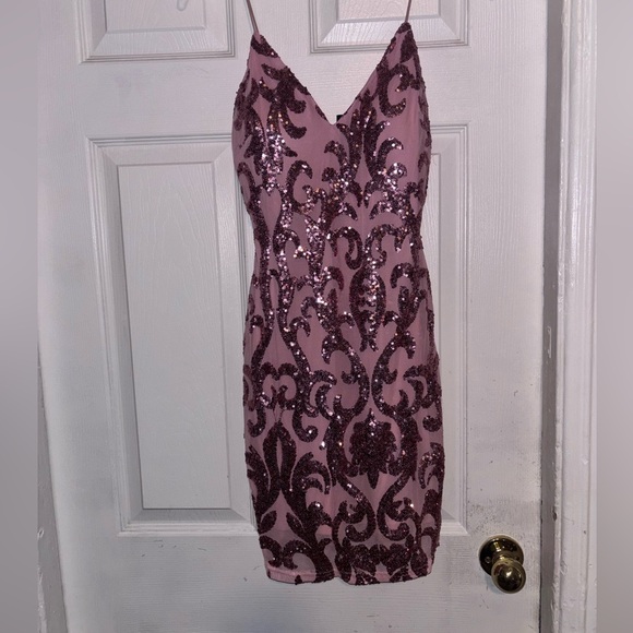 Windsor Dresses & Skirts - Windsor Mauve Sequin Mini Dress